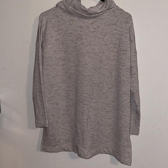 🌹LOU & GREY MOCK NECKED SWEATSHIRT - Picture 4 of 6